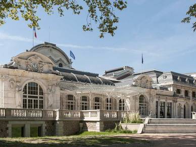 Palais de congres in Vichy, Französisch Sprachreisen für Erwachsene