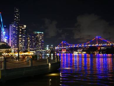 Story Bridge und Uferpromenade - Englisch Sprachreisen nach Brisbane
