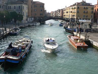 Wasserstraße in Venedig, Italienisch Sprachreisen für Erwachsene