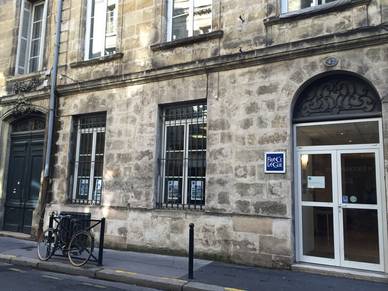 Eingang der Schule, Französisch Sprachschule Bordeaux