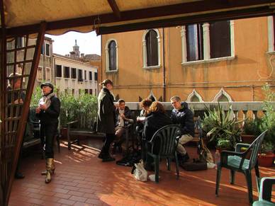 Pause auf der Terrasse der Italienisch Sprachschule in Venedig