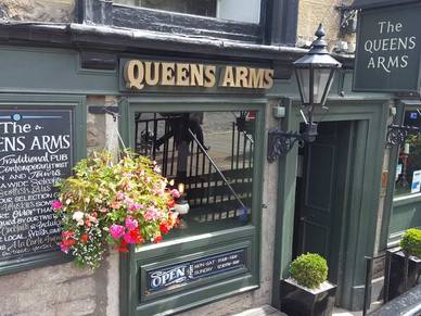 Traditionelles Pub in Edinburgh,Business Englisch Sprachreise Schottland