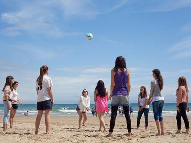 Beachvolleyball in Bournemouth, Englisch Sprachferien für Schüler