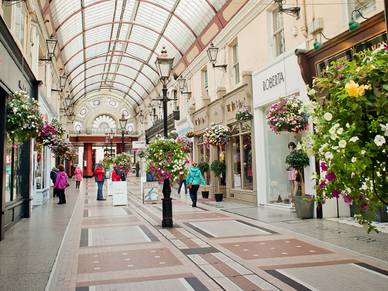 Shopping in Bournemouth, Englisch Sprachreisen für Erwachsene