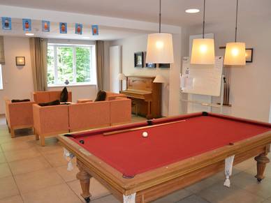 Student Lounge, Business Sprachschule Spa