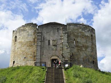 Clifford's Tower York, Business Sprachreisen nach England