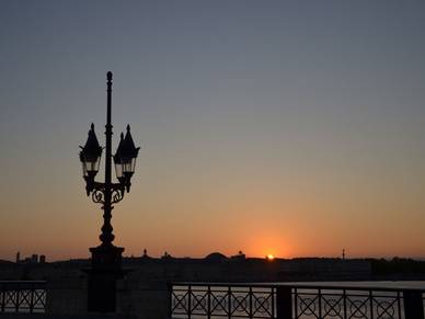 Sonnenuntergang in Bordeaux, Französisch Sprachreisen
