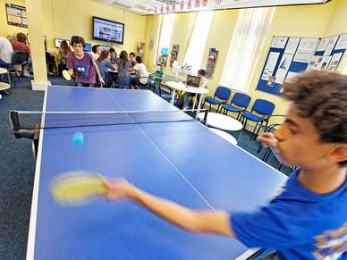 Tischtennis in der Pause, Englisch Sprachschule St. Julians Malta