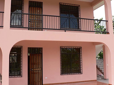 Eingang zu den Partments, Spanisch Sprachreise