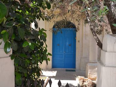 Eingang Exe. Privathaushalt, Malta Business Sprachreisen