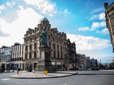 William Pitt Statue, Edinburgh - Schüler Sprachreise nach Schottland