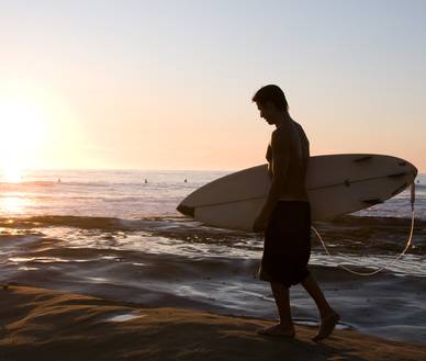 Surfen am Strand von San Diego, Englisch Sprachreisen für Erwachsene