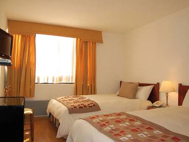 Doppelzimmer Beispiel Hotel Nippon, Sprachreisen nach Chile