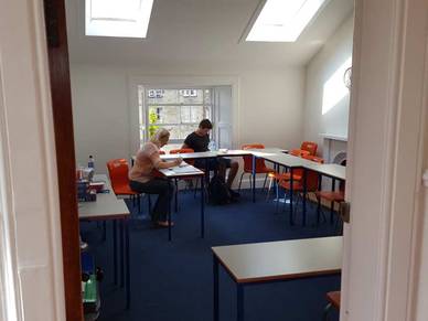 Klassenzimmer, Englisch Sprachschule Edinburgh