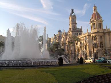 Brunnen in Valencia, Spanisch Sprachreisen für Erwachsene