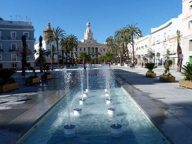 Plaza de San Juan de Dios, Cádiz - Sprachurlaub in Andalusien