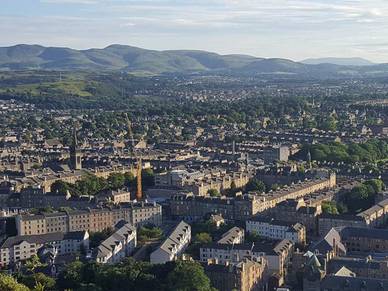 Blick auf Edinburgh, Business Englisch Sprachreise Schottland