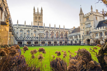 Englisch Sprachreisen Oxford Wheatley Countryside für Erwachsene mit StudyLingua