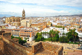 Spanisch Sprachreisen nach Malaga - Zentrum für Erwachsene mit StudyLingua-Sprachreisen